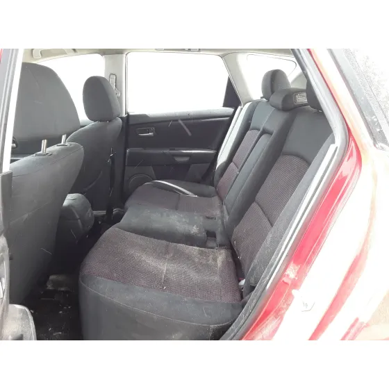 MAZDA 3 BERLINA (BK) '2006 * ROJO