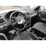 SKODA YETI SKODA YETI '2011 1.2 TSI GRIS AZULADO 2009