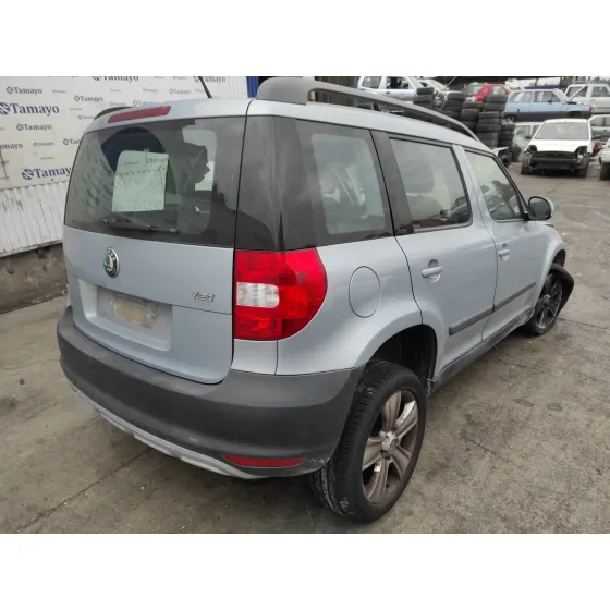 SKODA YETI '2011 1.2 TSI GRIS AZULADO