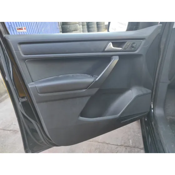 VOLKSWAGEN CADDY OCIO '2016 * NEGRO_AMARILLO