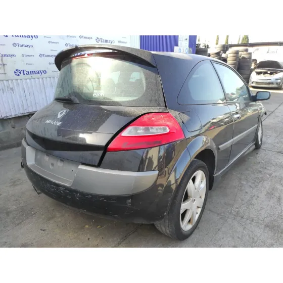 RENAULT MEGANE II BERLINA 3P '2007 1.6 16V NEGRO