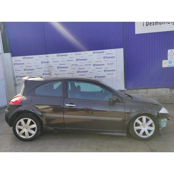 RENAULT MEGANE II BERLINA 3P '2007 1.6 16V NEGRO
