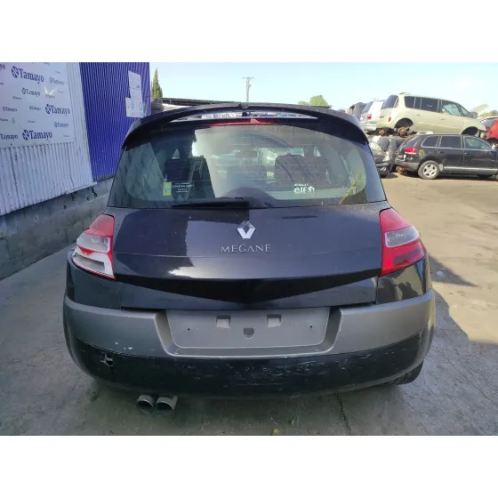 RENAULT MEGANE II BERLINA 3P '2007 1.6 16V NEGRO