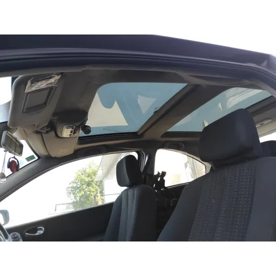 RENAULT MEGANE II BERLINA 3P '2007 1.6 16V NEGRO