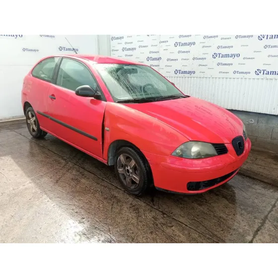 SEAT IBIZA (6L1) '2002 1.4 16V ROJO