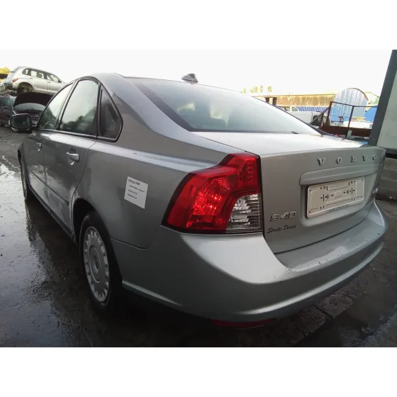 VOLVO S40 BERLINA '2011 1.6 DIESEL CAT PLATA