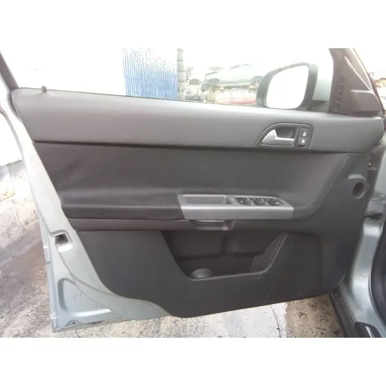 VOLVO S40 BERLINA '2011 1.6 DIESEL CAT PLATA