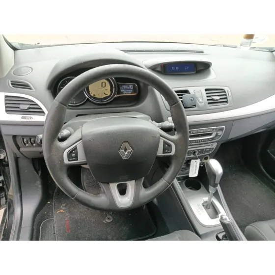 Renault MEGANE III HATCHBACK (BZ0/1_, B3_) 2009