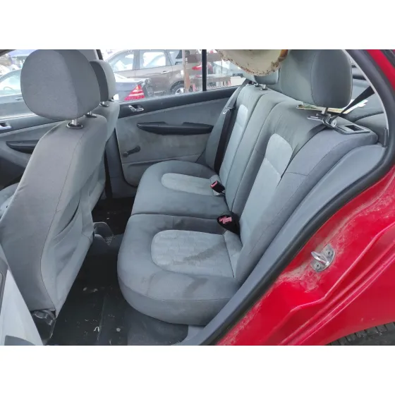 SKODA FABIA (6Y2/6Y3) '2001 1.4 ROJO