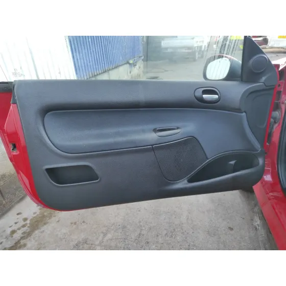 PEUGEOT 206 CC '2006 * ROJO