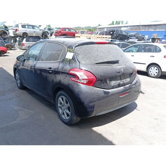 Peugeot 208 I (CA_, CC_) 2012