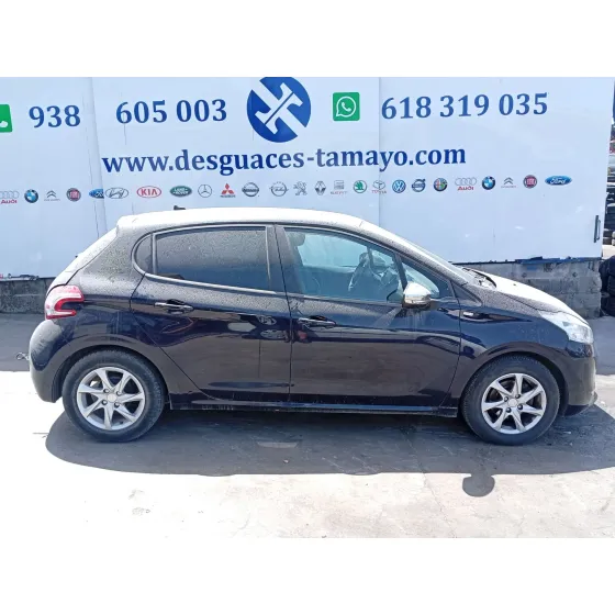 Peugeot 208 I (CA_, CC_) 2012