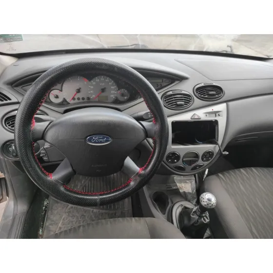 FORD FOCUS BERLINA (CAK) '2004 * GRIS OSCURO