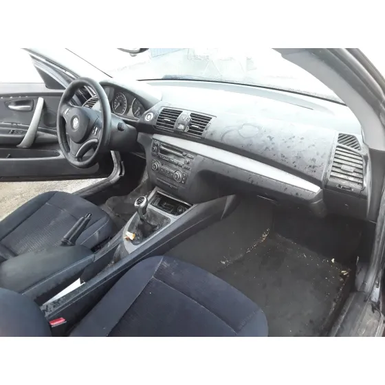 BMW SERIE 1 BERLINA (E81/E87) '2008 2.0 16V NEGRO