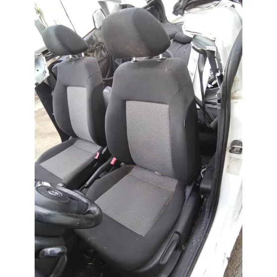 VOLKSWAGEN POLO (6R1) '2013 1.6 TDI BLANCO