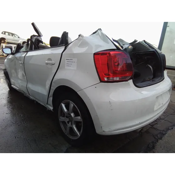 VOLKSWAGEN POLO (6R1) '2013 1.6 TDI BLANCO