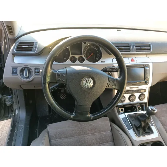Volkswagen PASSAT B6 VARIANT (3C5) 2005