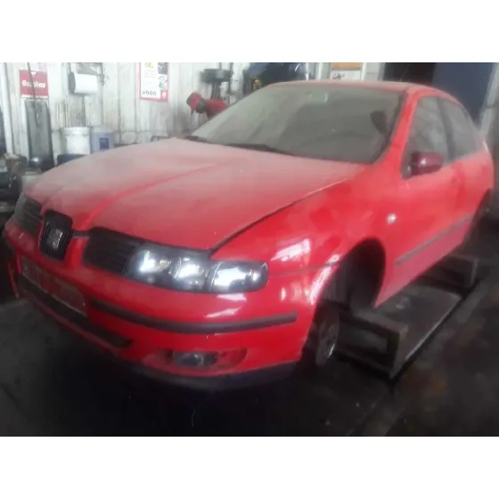 SEAT LEON (1M1) '2002 1.6 16V ROJO