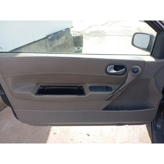 Renault MEGANE II (BM0/1_, CM0/1_) 2003
