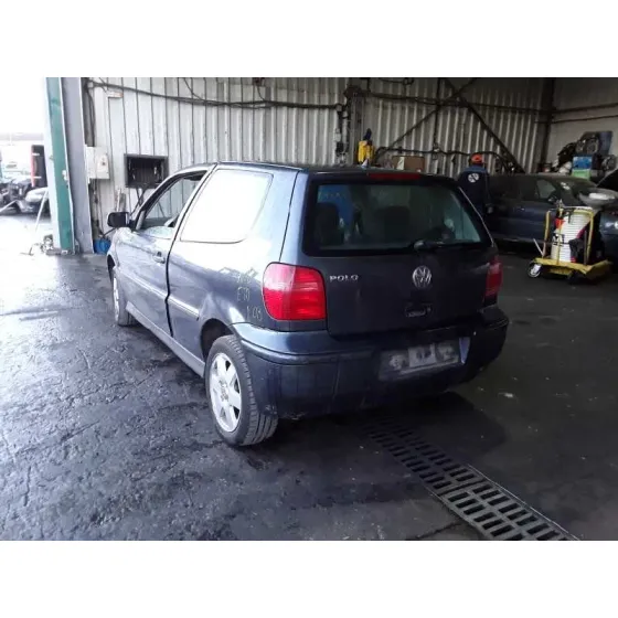 VOLKSWAGEN POLO BERLINA (6N2) '2001 TRENDLINE GRIS OSCURO