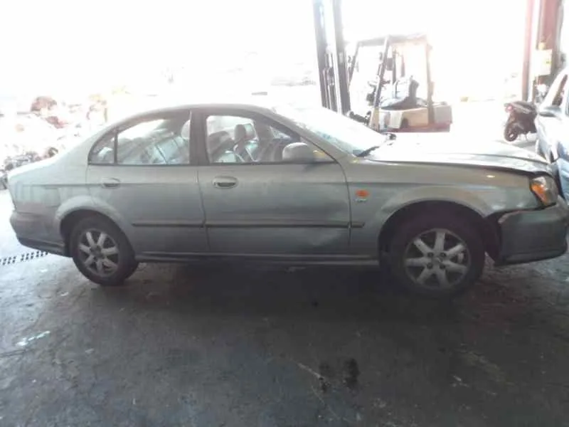 DAEWOO EVANDA '2002 2.0 CAT VERDE CLARO
