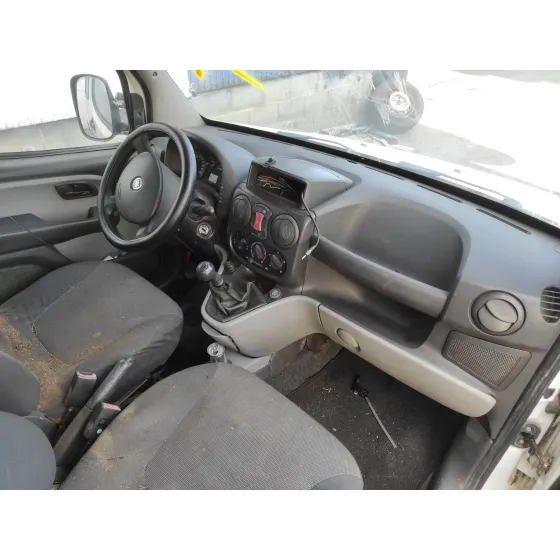 FIAT DOBLO (119) '2009 1.3 16V JTD CAT BLANCO