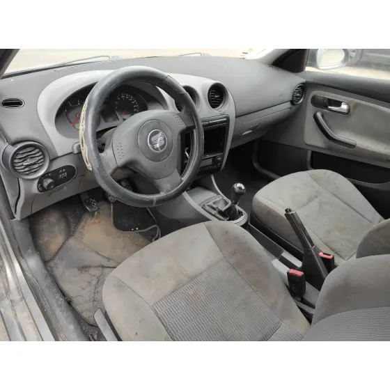 SEAT IBIZA (6L1) '2003 1.4 16V GRIS