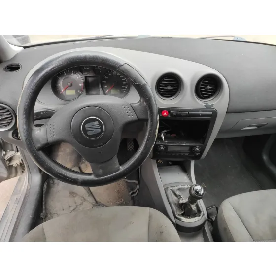 SEAT IBIZA (6L1) '2003 1.4 16V GRIS