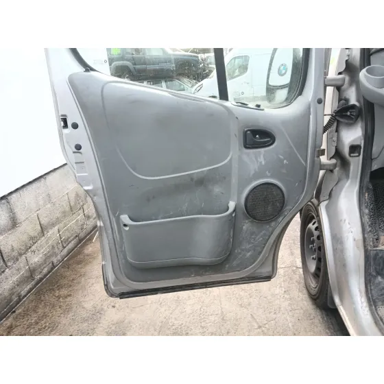 Opel VIVARO A FURGONETA (X83) 2001