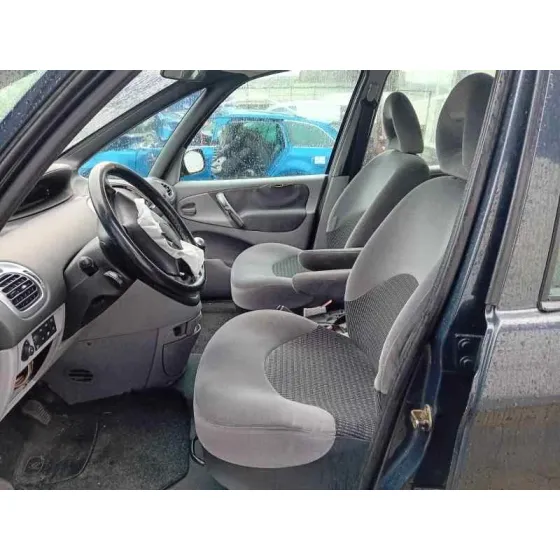 CITROEN XSARA PICASSO '2006 * NEGRO