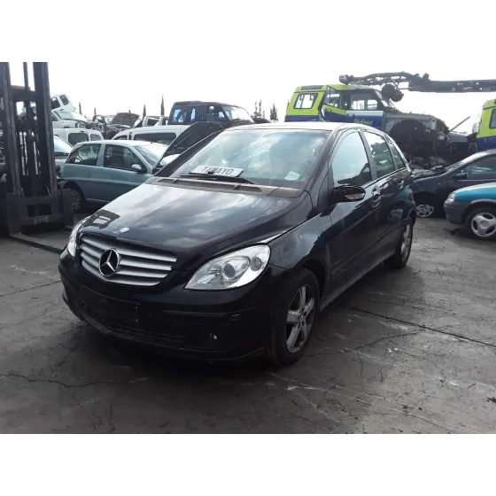 MERCEDES CLASE B (W245) '1990 180 CDI (245.207) NEGRO