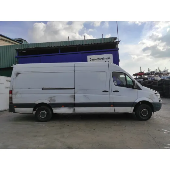 MERCEDES SPRINTER 02.00 -> CAJA CERRADA '2006 * BLANCO