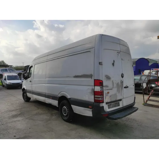 MERCEDES SPRINTER 02.00 -> CAJA CERRADA '2006 * BLANCO