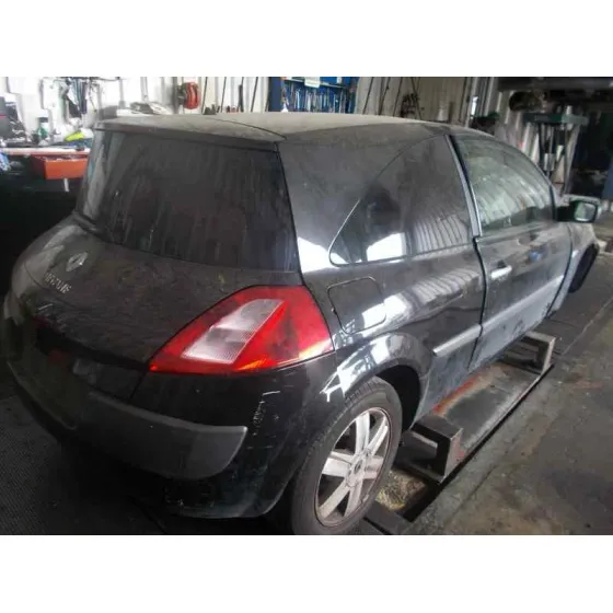 RENAULT MEGANE II BERLINA 5P '2004 1.9 DCI DIESEL NEGRO