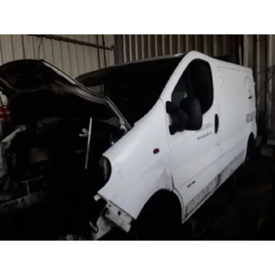 RENAULT TRAFIC CAJA CERRADA (AB 4.01) '2004 1.9 DIESEL BLANCO