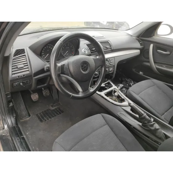 BMW SERIE 1 BERLINA (E81/E87) '2009 2.0 CAT NEGRO