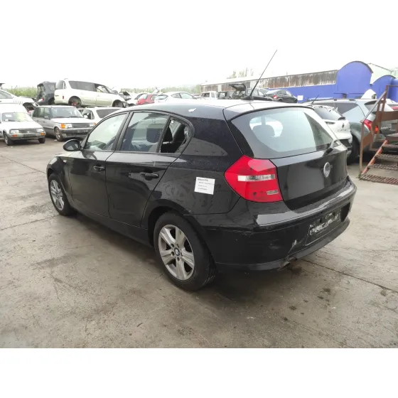BMW SERIE 1 BERLINA (E81/E87) '2009 2.0 CAT NEGRO