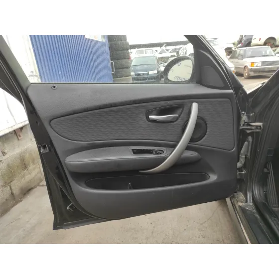 BMW SERIE 1 BERLINA (E81/E87) '2009 2.0 CAT NEGRO