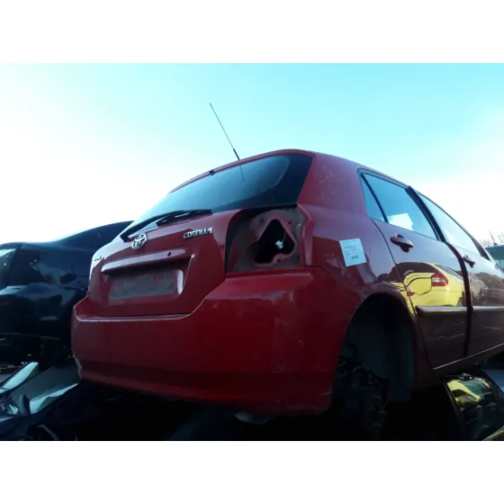 TOYOTA COROLLA (E12) '2003 1.6 16V ROJO