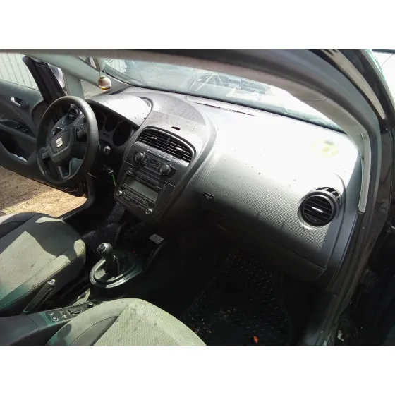 SEAT ALTEA XL (5P5) '2010 1.6 TDI NEGRO/AMARILLO