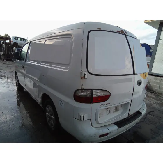 HYUNDAI H 1 '2005 2.5 TURBODIESEL CAT BLANCO