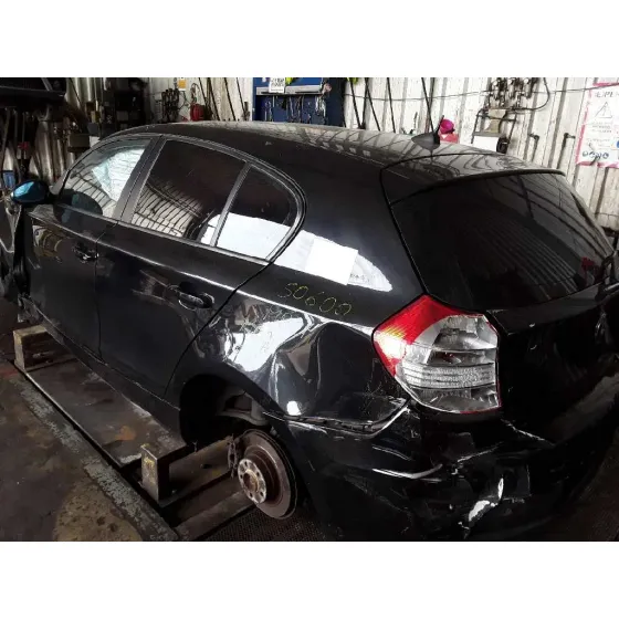 BMW SERIE 1 BERLINA (E81/E87) '2008 2.0 TURBODIESEL CAT NEGRO
