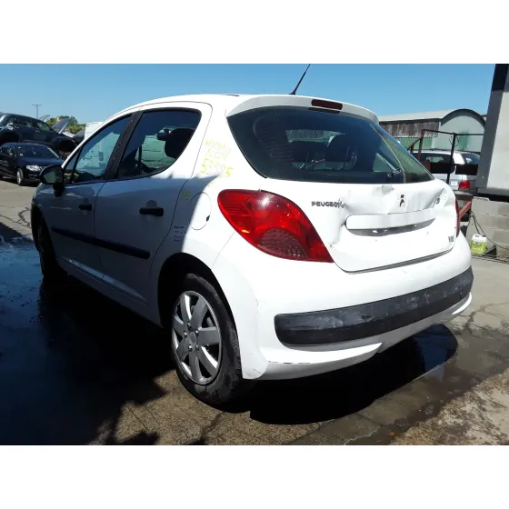 PEUGEOT 207 '2007 1.4 HDI BLANCO