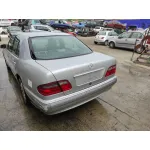 MERCEDES-BENZ CLASE E (W210) BERLINA MERCEDES CLASE E (W210) BERLINA '2001 2.0 COMPRESOR CAT PLATA 1995