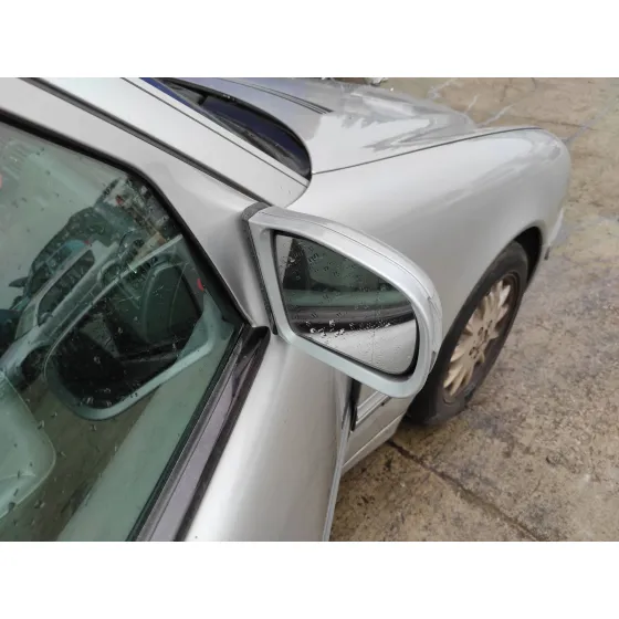 MERCEDES CLASE E (W210) BERLINA '2001 2.0 COMPRESOR CAT PLATA