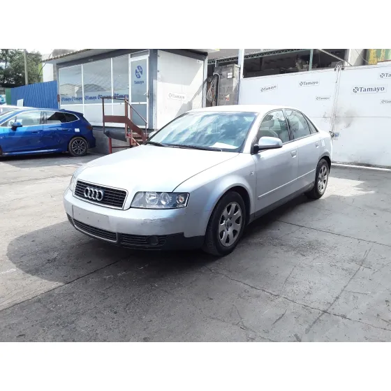 AUDI A4 BERLINA (8E) '2001 * PLATA