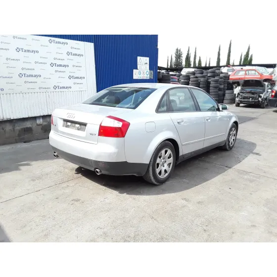 AUDI A4 BERLINA (8E) '2001 * PLATA