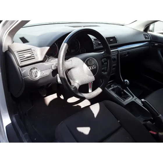 AUDI A4 BERLINA (8E) '2001 * PLATA
