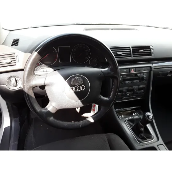 AUDI A4 BERLINA (8E) '2001 * PLATA