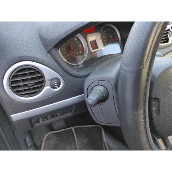 RENAULT CLIO III '2006 1.5 DCI DIESEL NEGRO